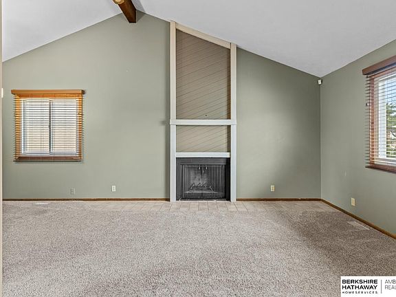 3rd image of 7918 Chinawood Ave