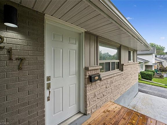 4th image of 217 Mayfield Ave