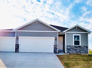 7101 Chenango Ln SW, Cedar Rapids, IA 52404