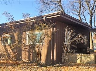 302 N Hannah Ave, Mount Morris, IL 61054