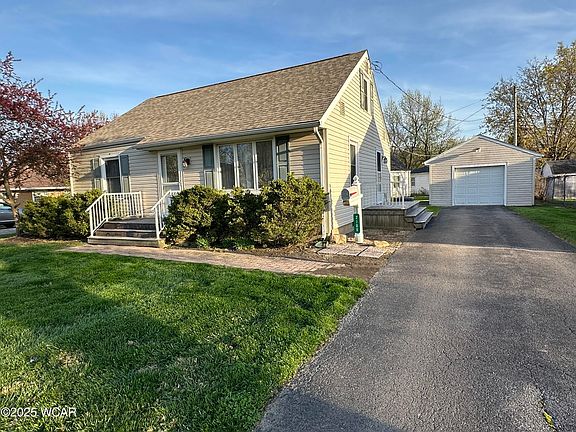 2nd image of 2109 Idlewild Dr