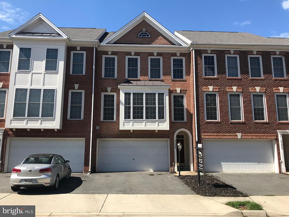 1st image of 21826 Ladyslipper Sq