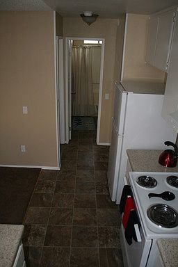 3rd image of 5069 University Ave APT 25