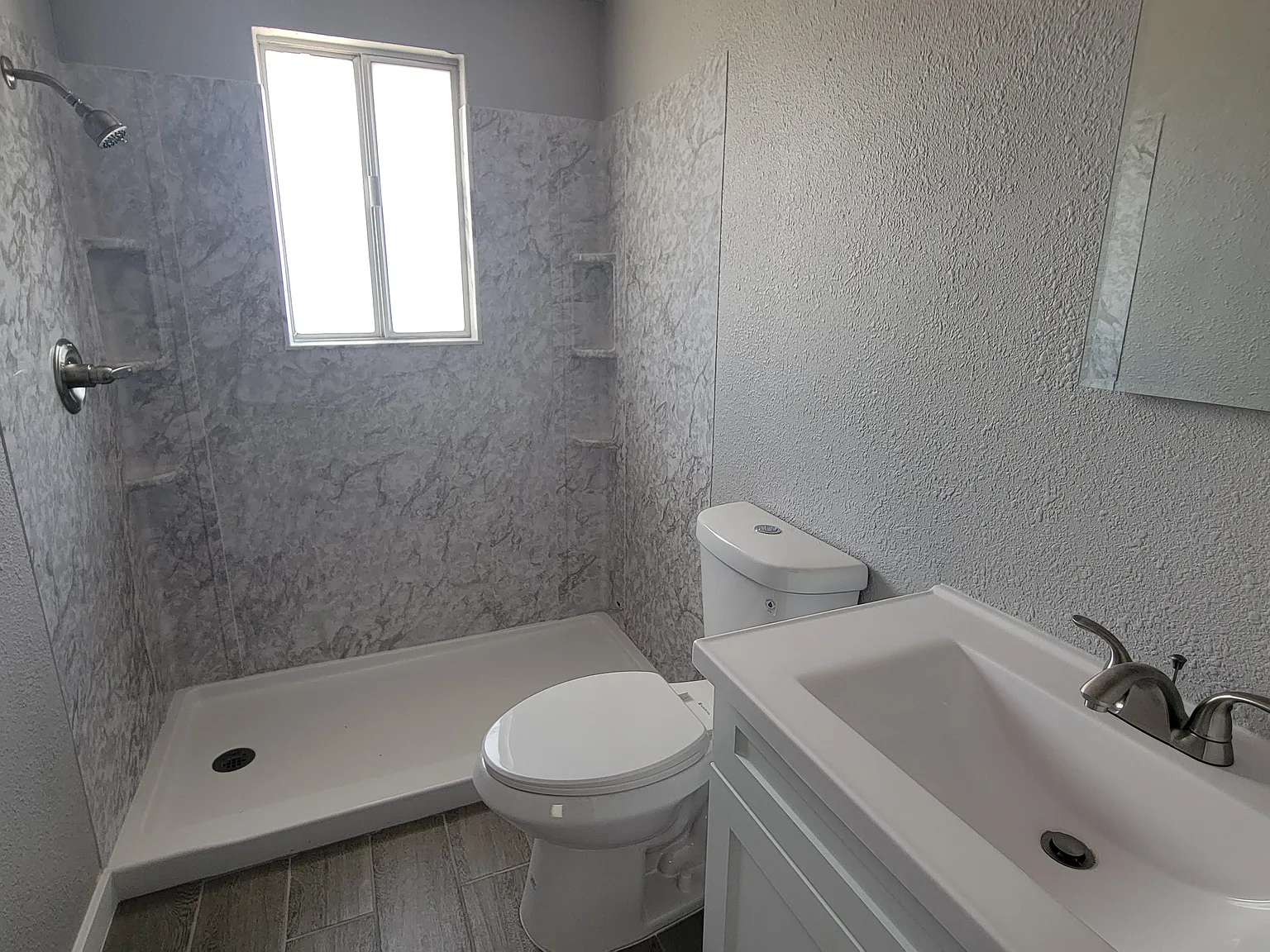 Sierra Linda Apartments — Photo 4