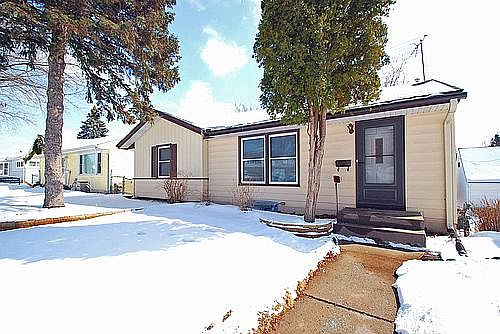 1st image of 2150 Waukon Ave