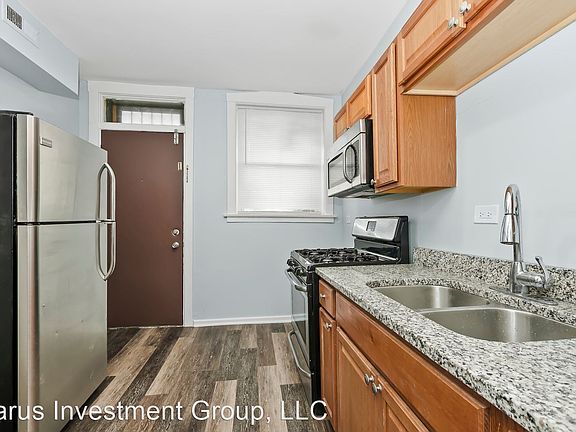 5th image of 7024 S Clyde Ave Unit 3N
