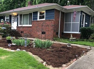 3215 Sudbury Rd, Charlotte, NC 28205