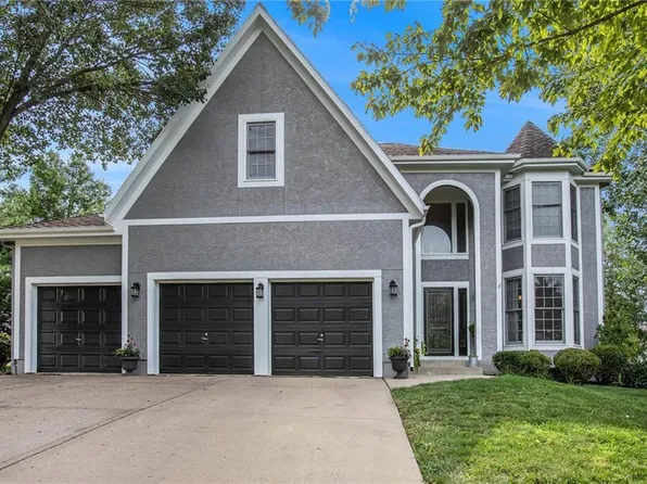 13301 W 142nd St, Overland Park, KS 66221