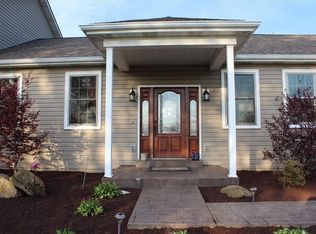 4717 Logan Ferry Rd, Murrysville, PA 15668