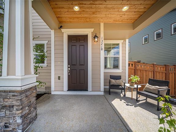 5th image of 13218 192nd Avenue E