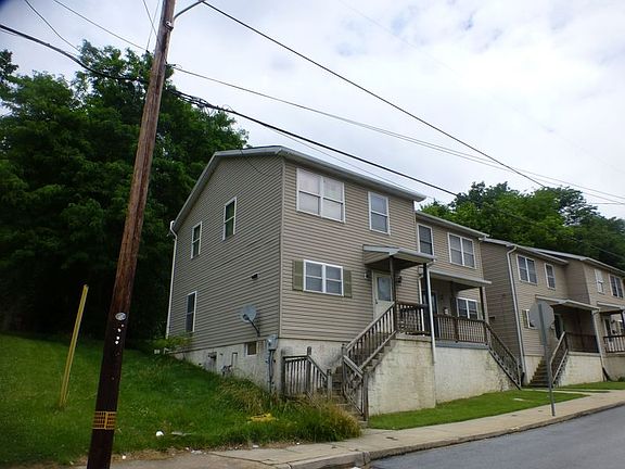 3rd image of 745 Coates St