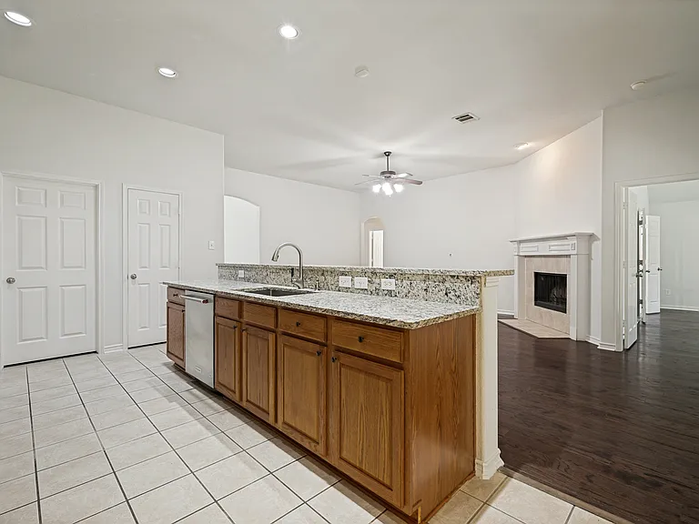 7816 Riverwalk Trl — Photo 14