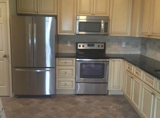 209 S 5th St FLOOR 1, Emmaus, PA 18049