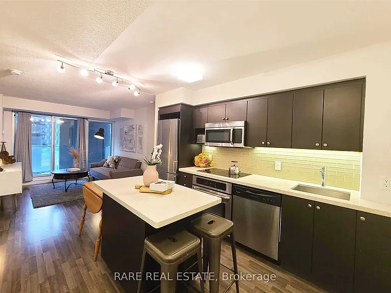 565 Wilson Ave #320W — Photo 2