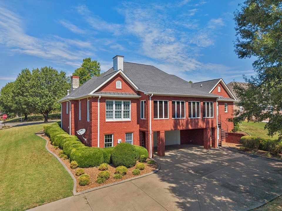 1st image of 2006 Brunswick Dr