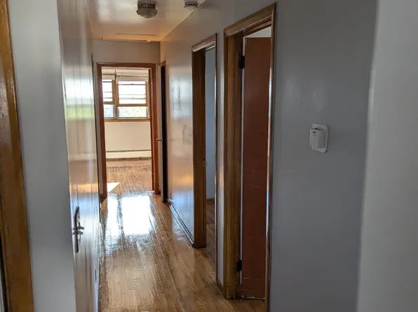 217 Seaview Avenue image 7 of 14