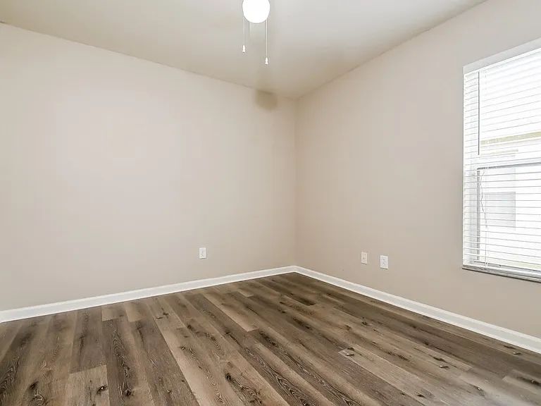 11427 Misty Isle Ln — Photo 16