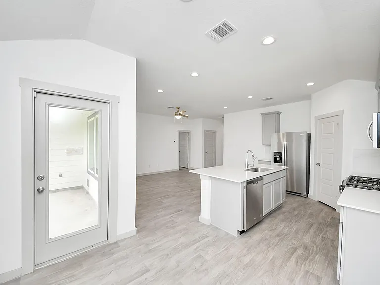 7923 Cattleman Valley Dr — Photo 17