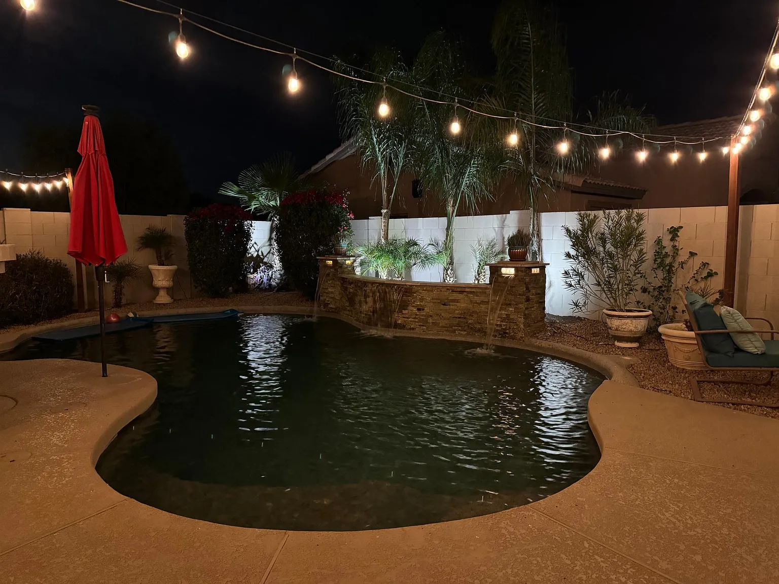3 bed, 2.5 bath, 2376 sqft, $3,395 — Photo 2