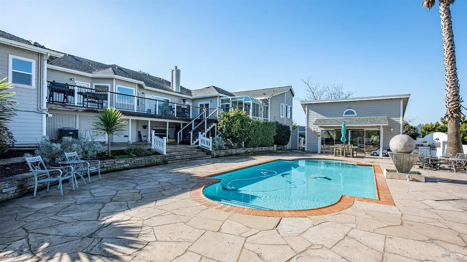 146 Shelina Vista Lane - 5bd/4ba, 3,606 sqft - in Petaluma, CA