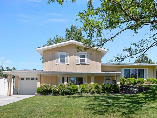 4005 Northern Aire Dr, Saint Louis, MO 63125