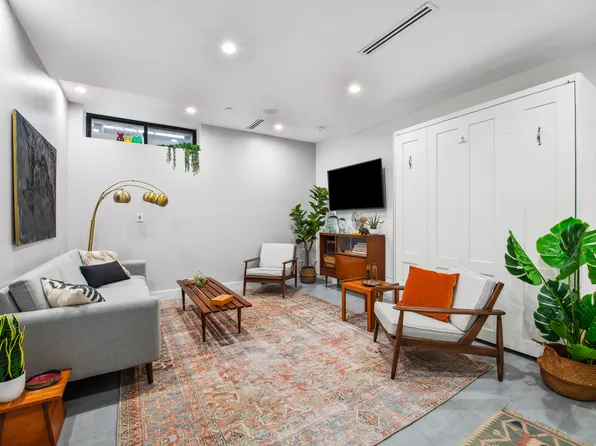 135 Johnson Avenue image 6 of 10