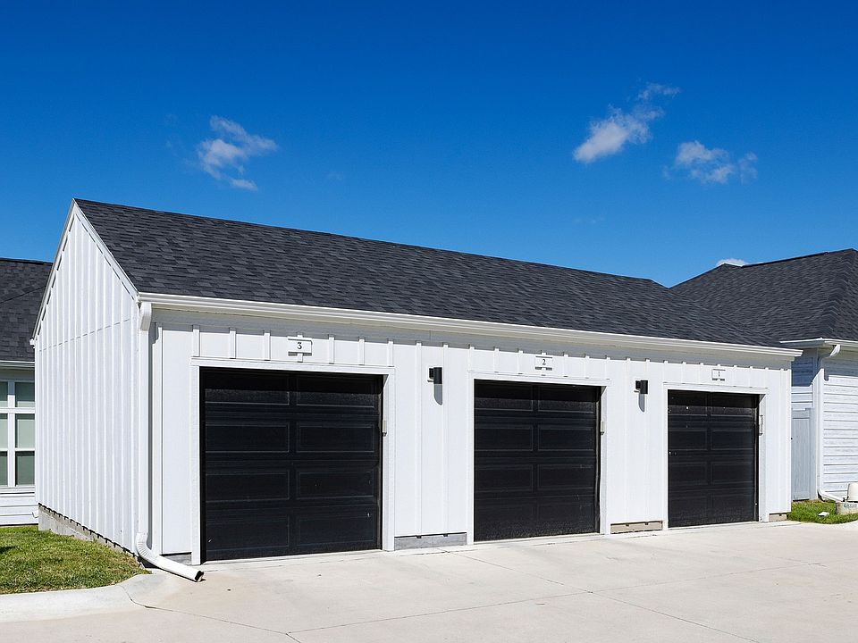 1st image of 1818 S 204th St #122