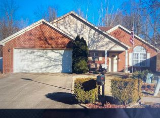 7547 Eagle Ridge Dr, Sellersburg, IN 47172