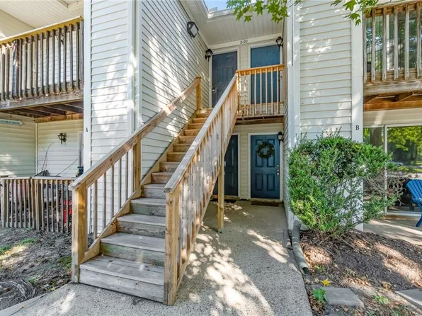 2120 Rocky Point Run APT B, Chesapeake, VA 23320
