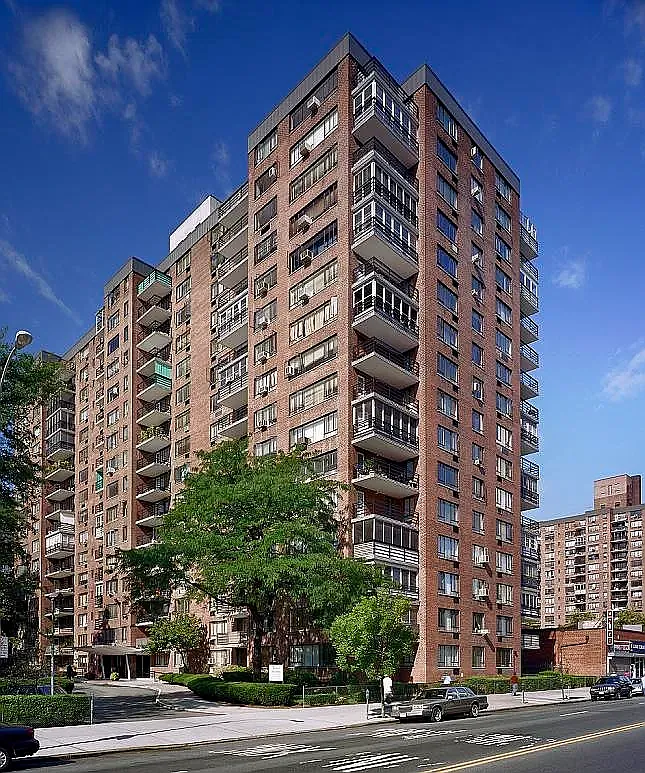 470 Lenox Avenue — Photo 2