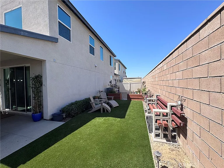 24326 Juni Ct — Photo 21