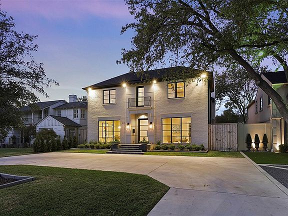 3rd image of 4512 Mockingbird Ln