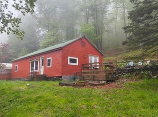 211 West St, Worthington, MA 01098