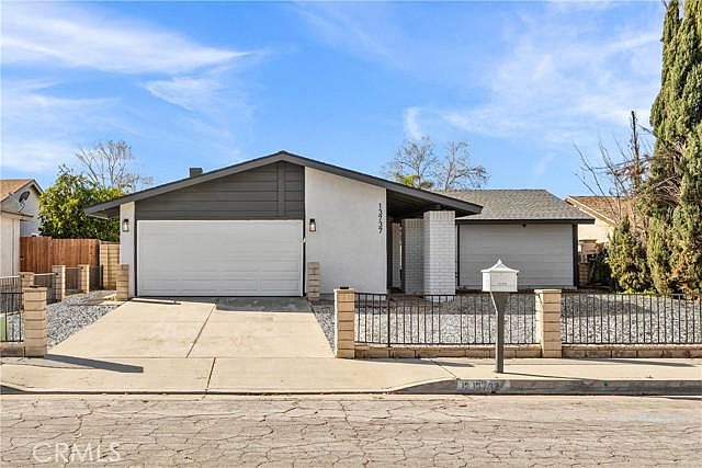 1st image of 13737 Moreno Way