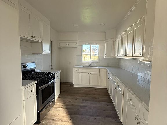 5th image of 414 Woodrow Ave