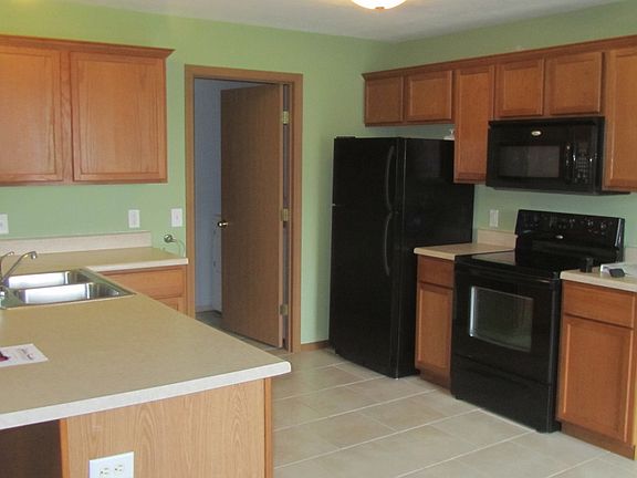Kitchen with appliances