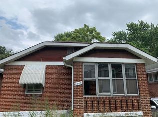 8368 Eton Pl, Saint Louis, MO