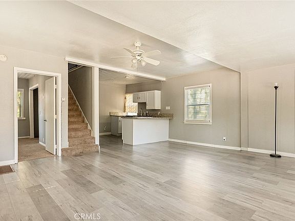 5th image of 23035 Waters Dr