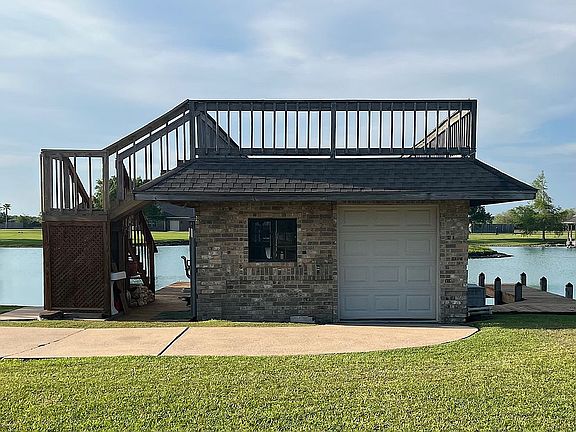 Brick boathouse (insurable)