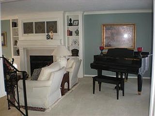 3rd image of 22727 Vine Ct