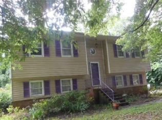537 Heatherton Ln, Rural Hall, NC 27045
