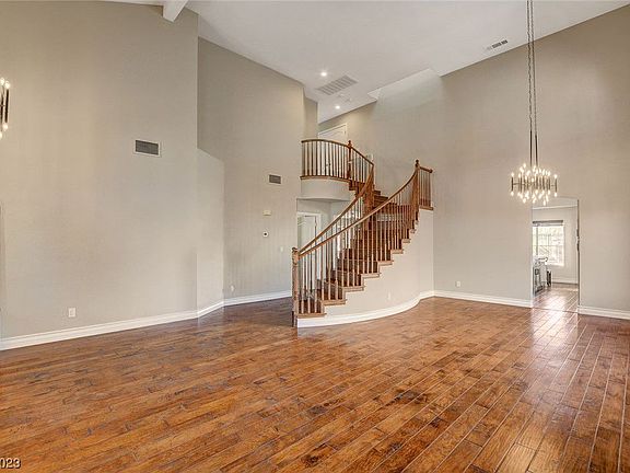 4th image of 8512 Estrelita Dr