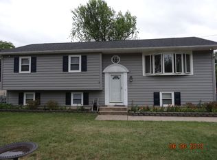 32 Charles Ave, Deptford, NJ 08096