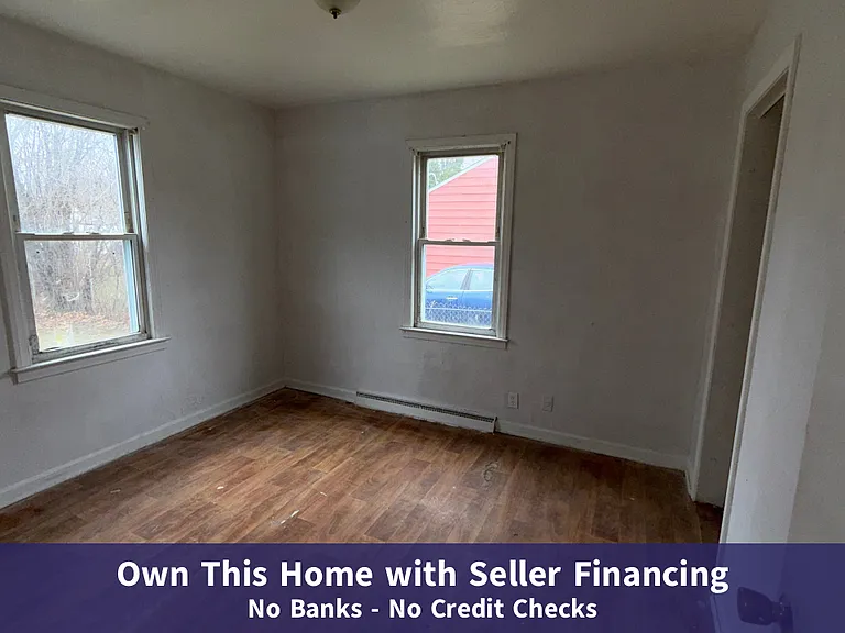246 E York Ave — Photo 8