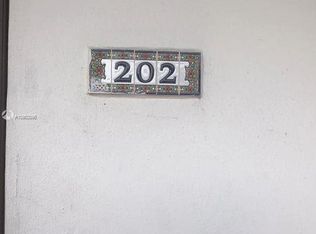 3805 SW 103rd Ave APT 202, Miami, FL 33165