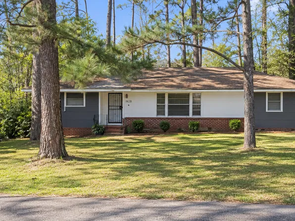 2555 Belvedere Dr, Jackson, MS 39204