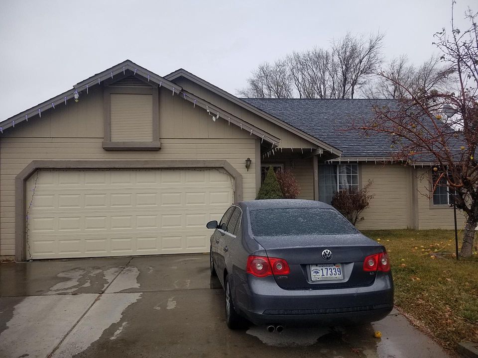1st image of 370 Sandalwood Dr