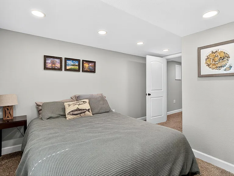 244 Sumner Blvd — Photo 23