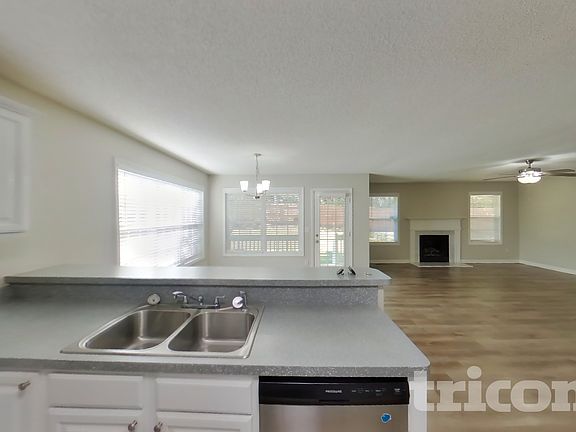 4th image of 173 Hawk Ln