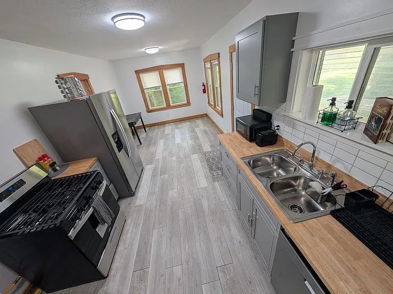 2410 W 42nd Ave — Photo 5